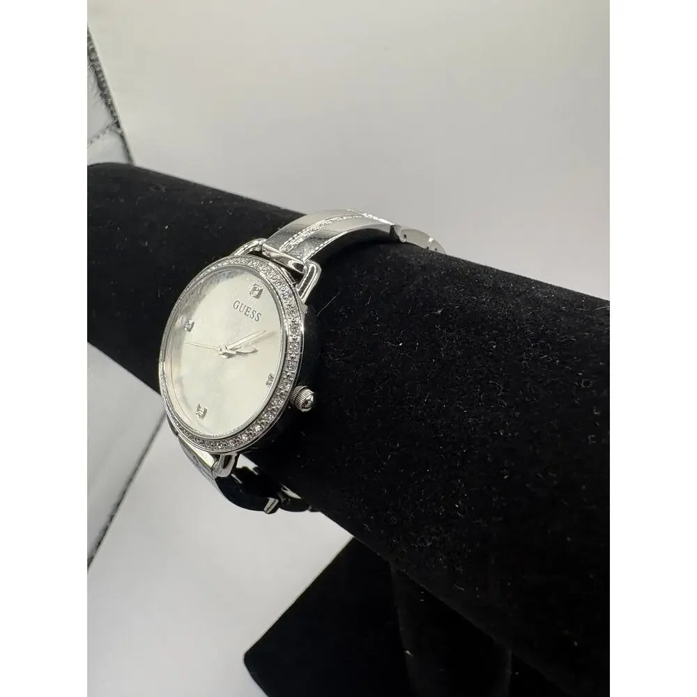 Guess Women Watch Silver-Tone Round Stainless Steel Link Bracelet NWT